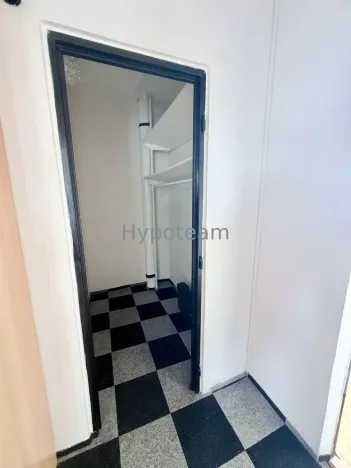 Pronájem bytu 2+1, Ústí nad Labem - Ústí nad Labem-centrum, Stará, 57 m2