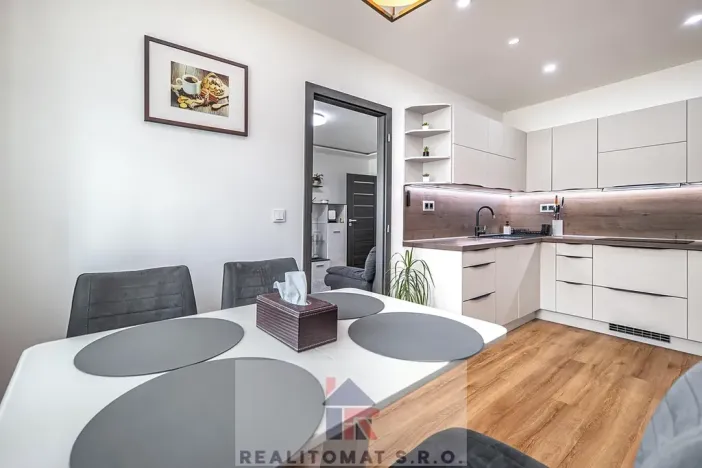 Prodej bytu 3+1, Praha - Košíře, Vrchlického, 78 m2