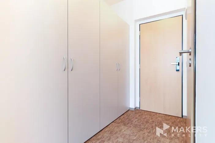 Pronájem bytu 1+kk, Praha - Smíchov, Křížová, 35 m2
