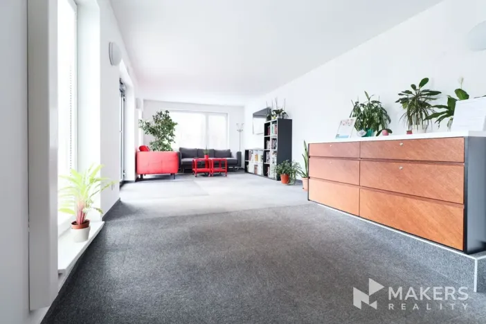 Pronájem bytu 1+kk, Praha - Smíchov, Křížová, 35 m2