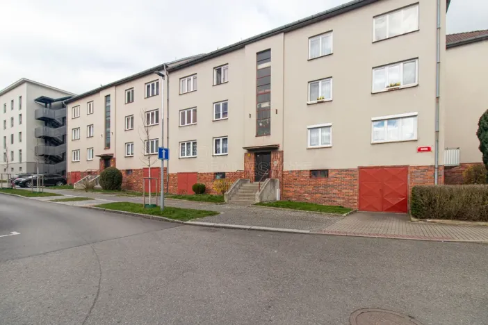Prodej bytu 3+1, Písek, Sovova, 96 m2