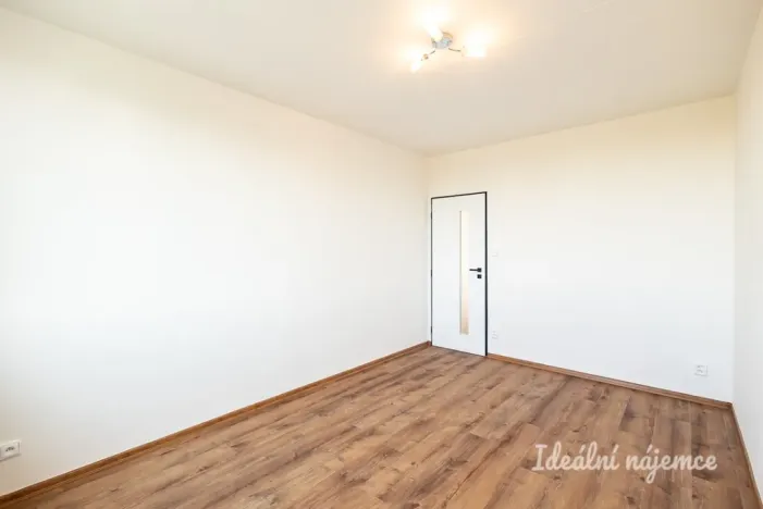 Pronájem bytu 3+1, Praha - Horní Měcholupy, Veronské nám., 68 m2