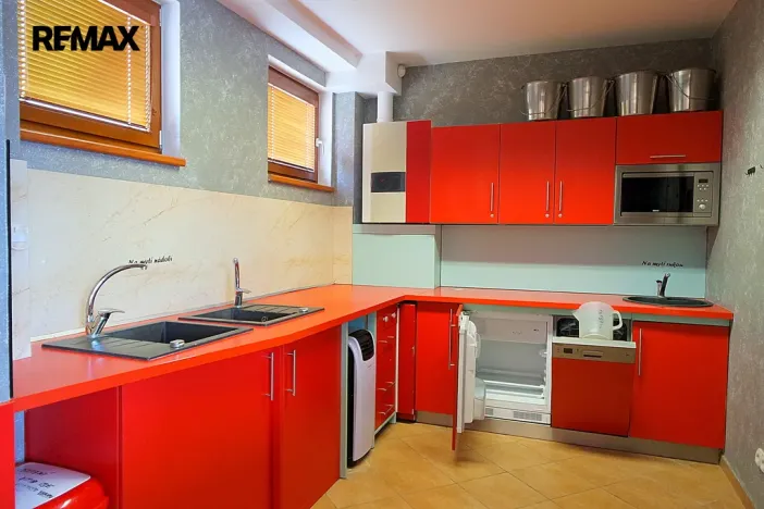 Prodej obchodního prostoru, Třebechovice pod Orebem, Pardubická, 293 m2