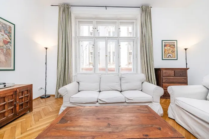 Pronájem bytu 3+1, Praha - Nové Město, Odborů, 81 m2