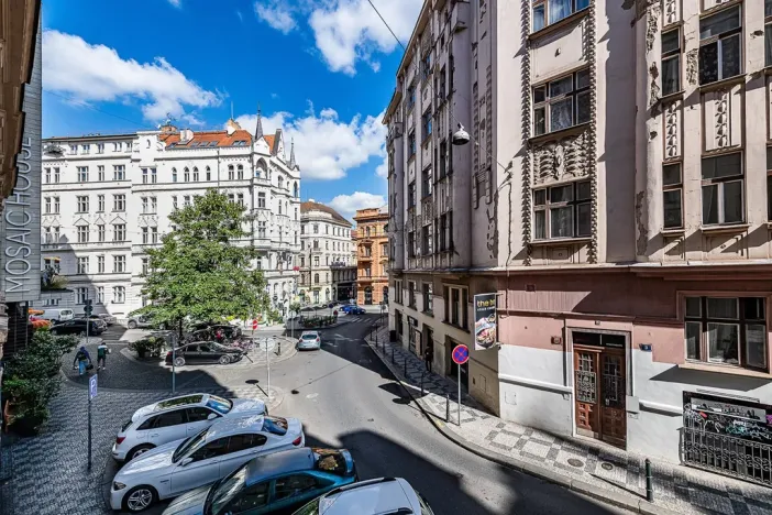Pronájem bytu 3+1, Praha - Nové Město, Odborů, 81 m2