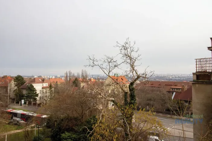 Prodej bytu 3+1, Praha - Vinohrady, V Horní Stromce, 70 m2