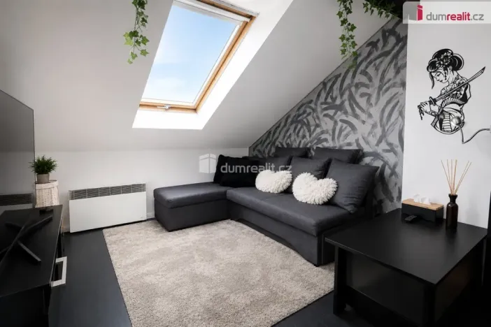 Pronájem bytu 2+kk, Praha - Žižkov, Čajkovského, 45 m2