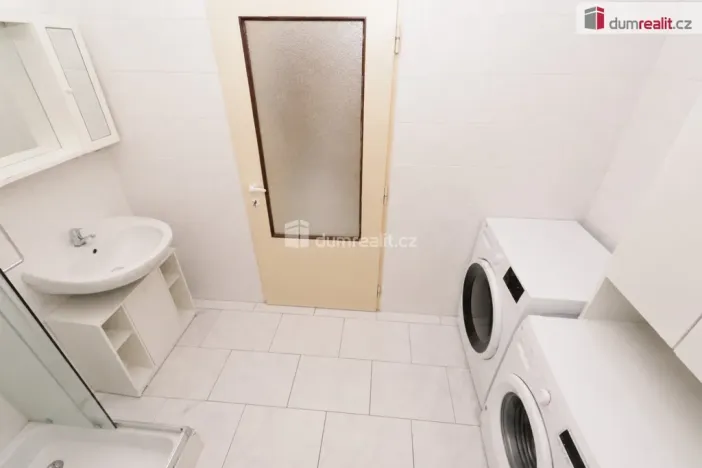 Pronájem bytu 2+kk, Praha - Žižkov, Čajkovského, 45 m2