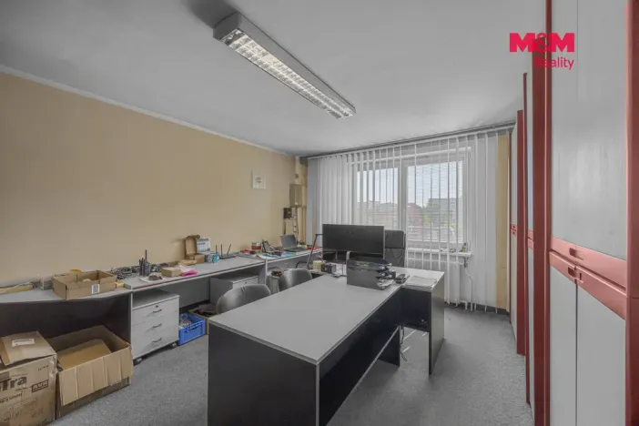 Prodej obchodního prostoru, Pardubice - Zelené Předměstí, Mikulovická, 330 m2