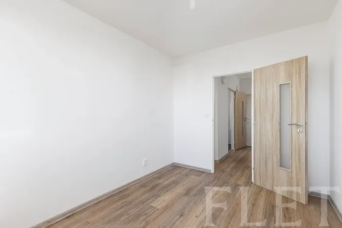 Pronájem bytu 2+kk, Praha - Prosek, Zárybská, 41 m2
