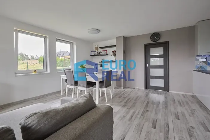 Prodej rodinného domu, Bavoryně, 125 m2