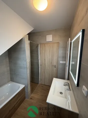 Pronájem bytu 3+kk, Chlumec nad Cidlinou, Komenského, 72 m2