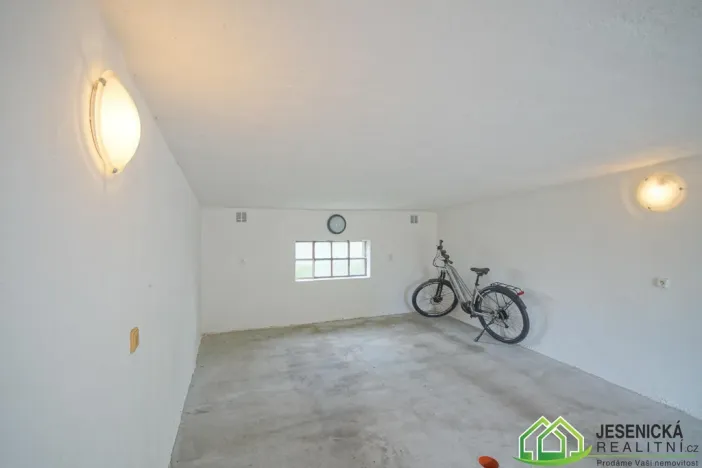 Prodej garáže, Jeseník, Dukelská, 24 m2