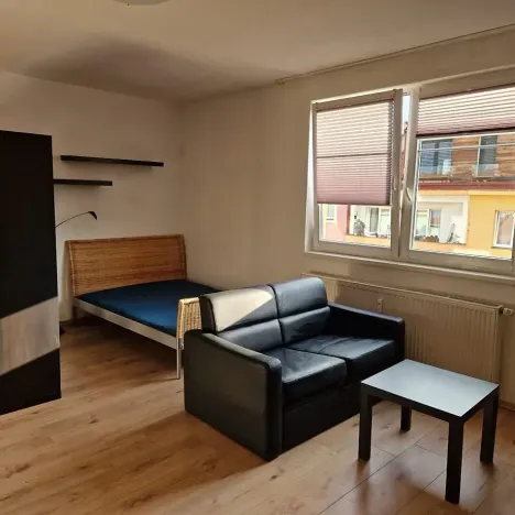 Pronájem bytu 1+kk, Praha - Libeň, Braunerova, 35 m2
