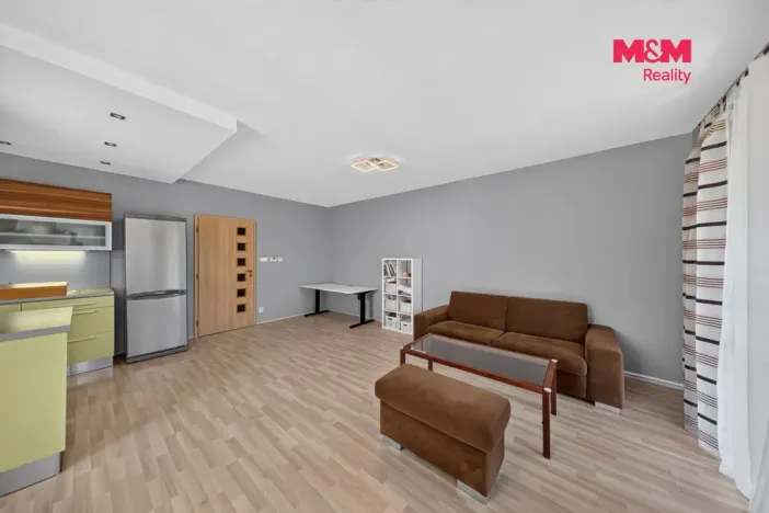 Prodej bytu 2+kk, Měchenice, Sloupecká, 64 m2