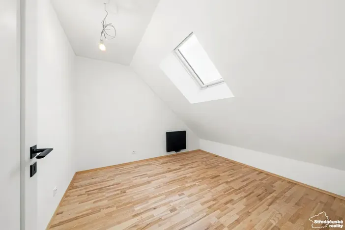 Prodej bytu 3+kk, Praha - Dolní Chabry, Kobyliská, 54 m2