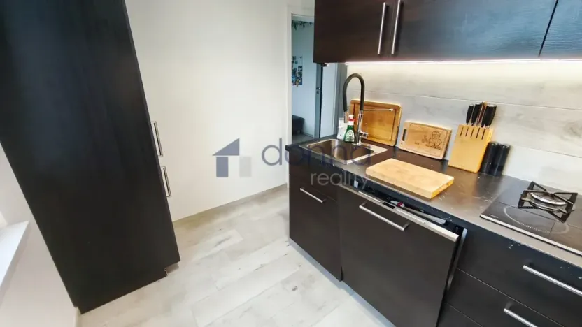 Pronájem bytu 2+1, Praha, Olbrachtova, 54 m2