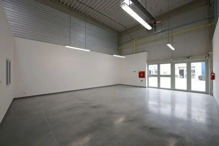 Pronájem obchodního prostoru, Praha - Malešice, Tiskařská, 205 m2