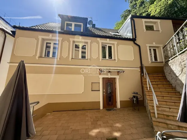 Prodej ubytování, Karlovy Vary, Zámecký vrch, 351 m2