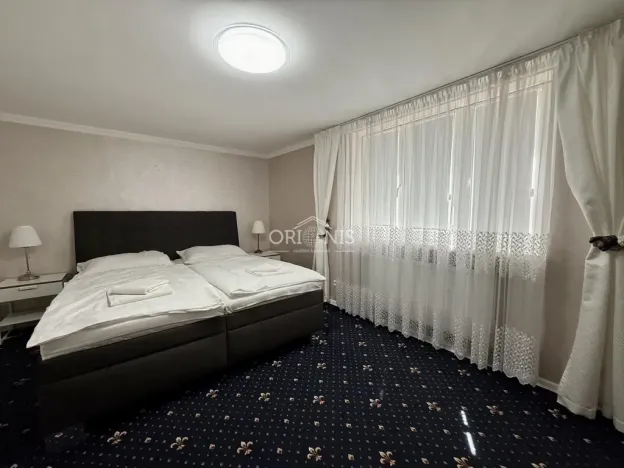 Prodej ubytování, Karlovy Vary, Zámecký vrch, 351 m2