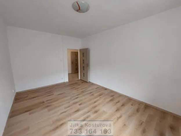 Pronájem bytu 2+kk, Krnov - Pod Cvilínem, Textilní, 42 m2