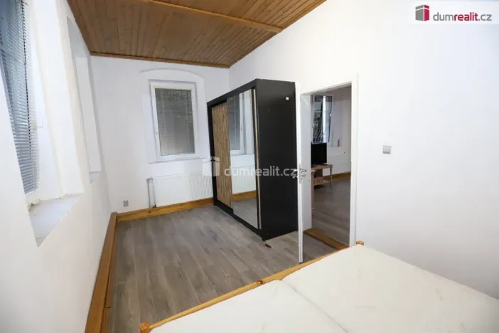 Pronájem bytu 2+1, Loket, Revoluční, 70 m2