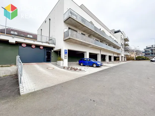 Pronájem garážového stání, Beroun, Okružní, 15 m2