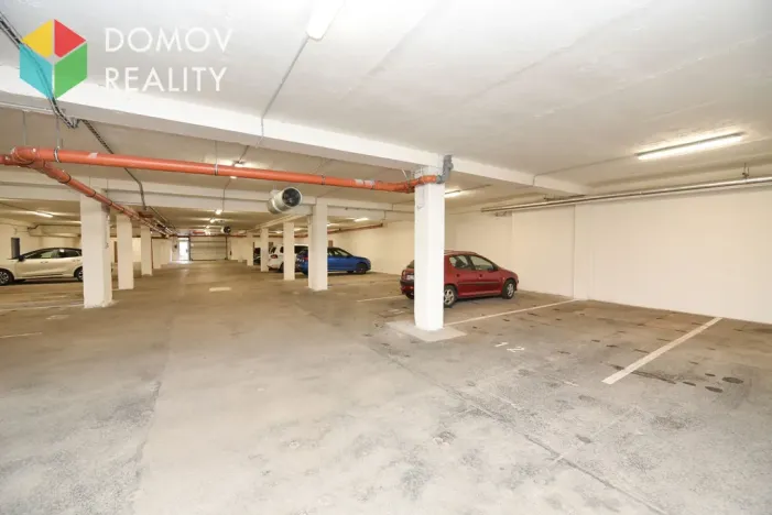 Pronájem garážového stání, Beroun, Okružní, 15 m2