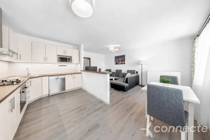Prodej bytu 3+kk, Králův Dvůr, Nad Stadionem, 93 m2