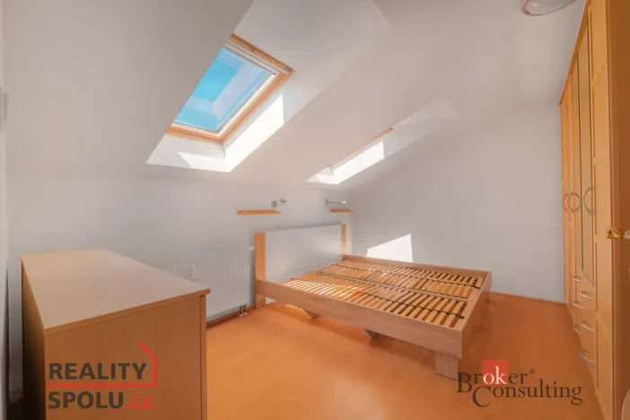 Pronájem bytu 3+kk, Trnová, 76 m2