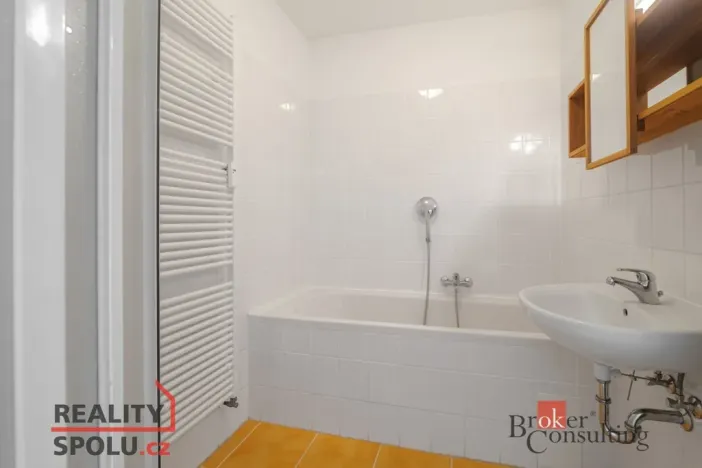 Pronájem bytu 3+kk, Trnová, 76 m2