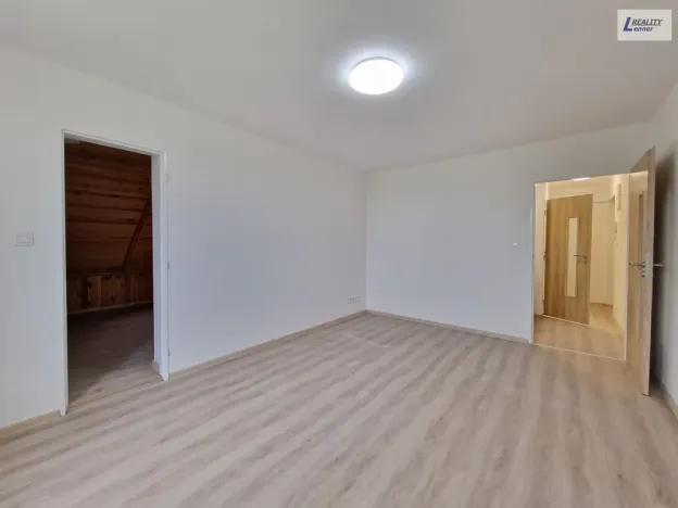 Pronájem bytu 2+kk, Láz, 54 m2