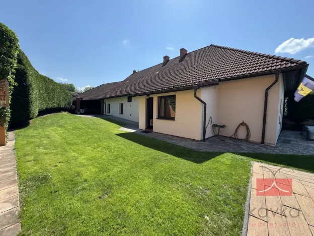 Prodej rodinného domu, Chřenovice, 286 m2
