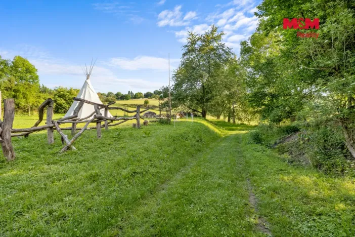 Prodej zahrady, Vysoká, 2180 m2