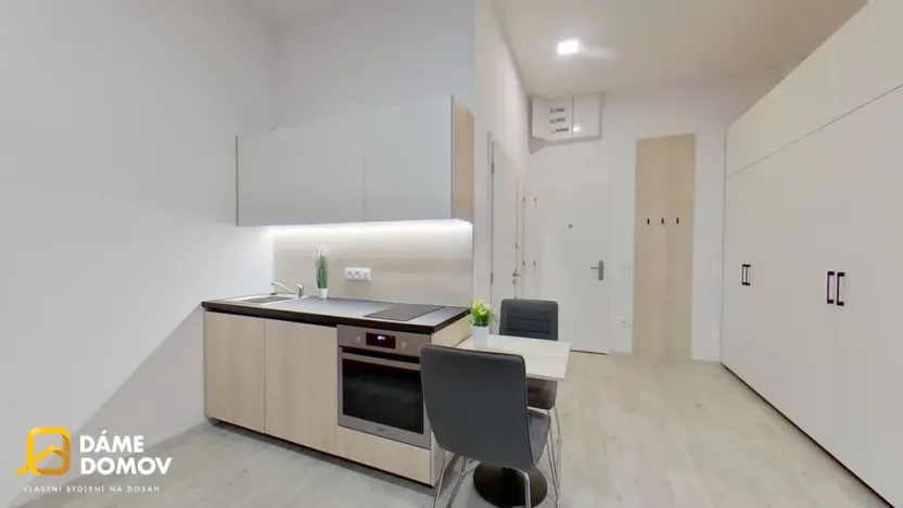 Prodej bytu 1+kk, Zlín, Lorencova, 28 m2