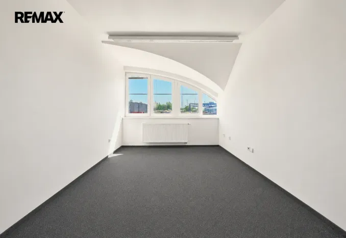 Prodej kanceláře, Hradec Králové - Slezské Předměstí, Vážní, 288 m2