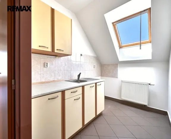 Prodej kanceláře, Hradec Králové - Slezské Předměstí, Vážní, 288 m2