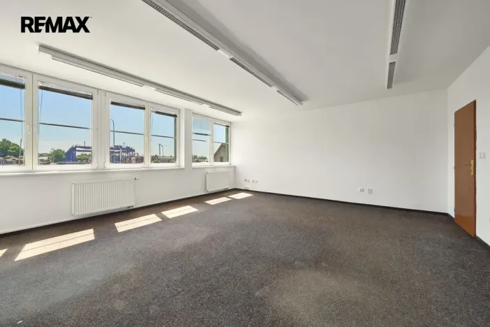 Prodej kanceláře, Hradec Králové - Slezské Předměstí, Vážní, 289 m2