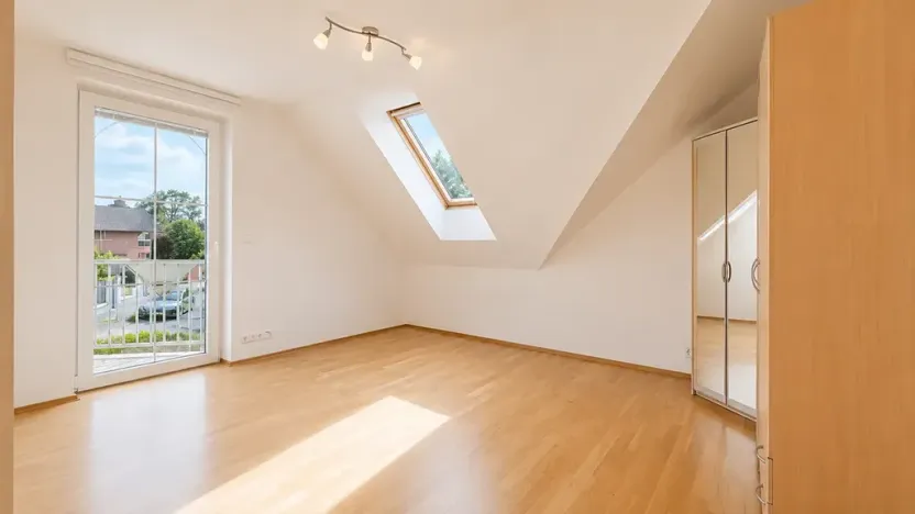Prodej rodinného domu, Praha - Pitkovice, Klouzková, 181 m2