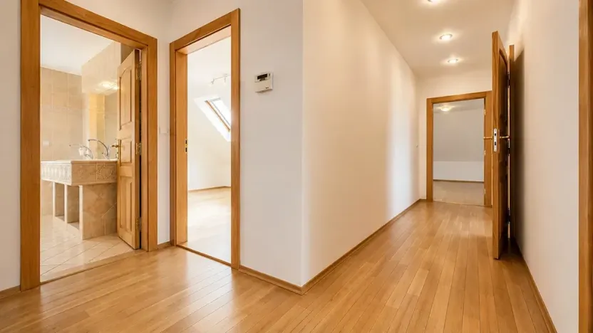 Prodej rodinného domu, Praha - Pitkovice, Klouzková, 181 m2