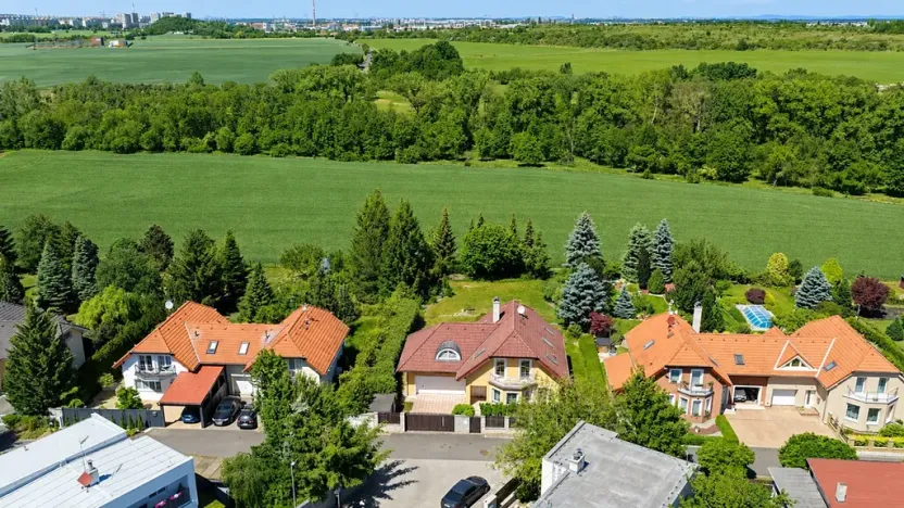 Prodej rodinného domu, Praha - Pitkovice, Klouzková, 181 m2