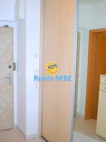 Pronájem bytu 1+kk, Praha - Horní Měcholupy, Boloňská, 41 m2