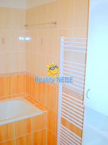 Pronájem bytu 1+kk, Praha - Horní Měcholupy, Boloňská, 41 m2
