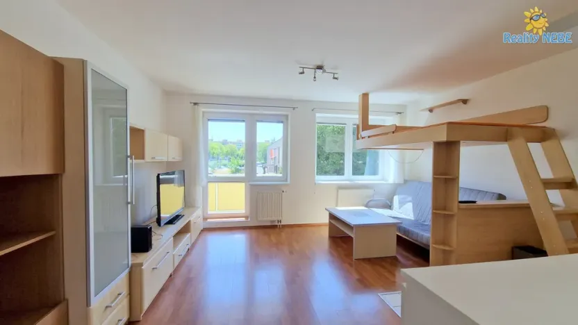 Pronájem bytu 1+kk, Praha - Horní Měcholupy, Boloňská, 41 m2