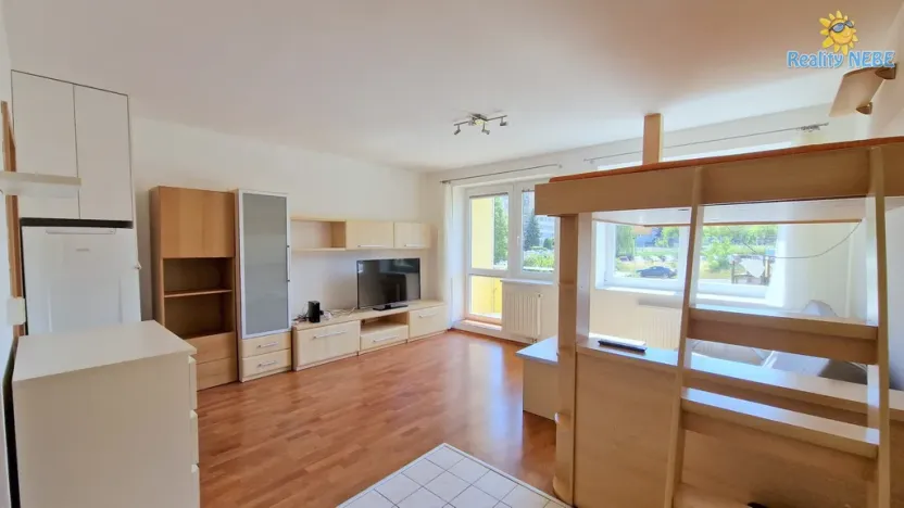 Pronájem bytu 1+kk, Praha - Horní Měcholupy, Boloňská, 41 m2