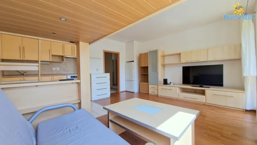 Pronájem bytu 1+kk, Praha - Horní Měcholupy, Boloňská, 41 m2