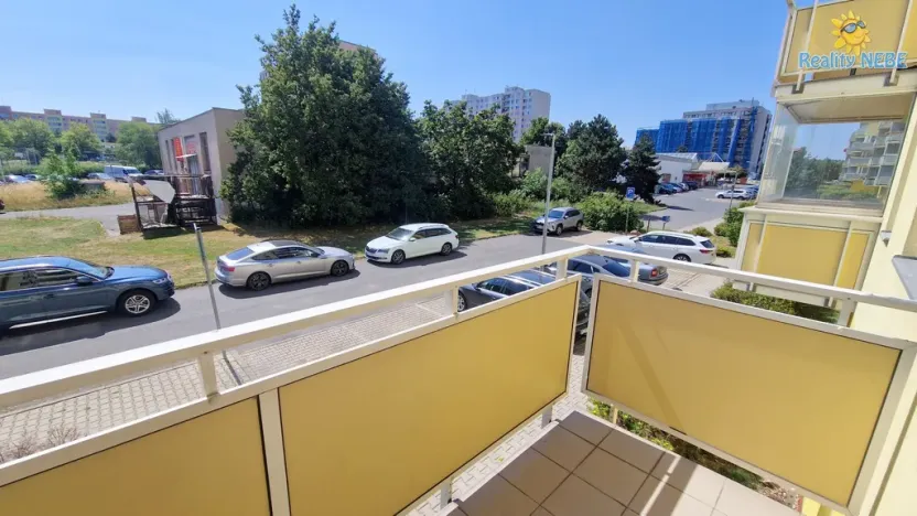 Pronájem bytu 1+kk, Praha - Horní Měcholupy, Boloňská, 41 m2