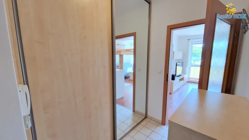 Pronájem bytu 1+kk, Praha - Horní Měcholupy, Boloňská, 41 m2