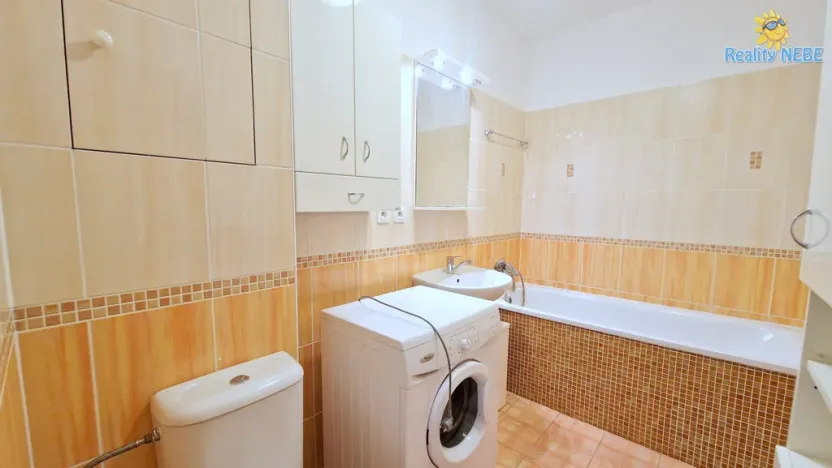 Pronájem bytu 1+kk, Praha - Horní Měcholupy, Boloňská, 41 m2