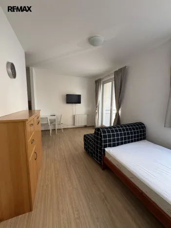 Pronájem bytu 1+kk, Praha - Krč, Tavolníková, 26 m2